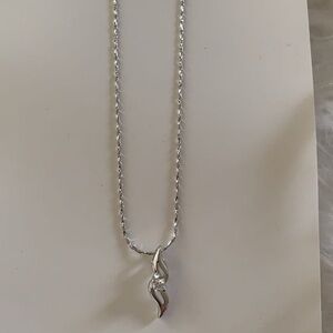 Elegant Silver Chain Necklace